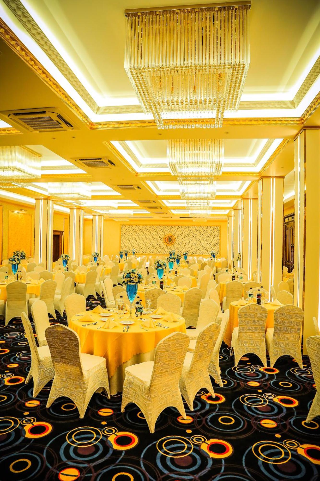 Aurora Banquet And Hotel Chilaw Eksteriør billede
